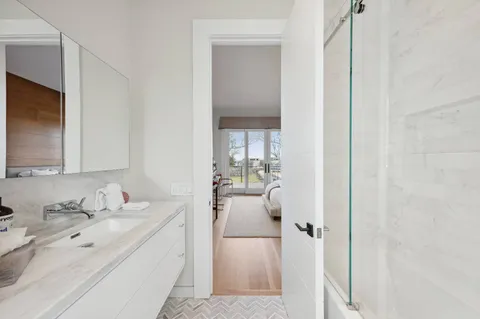 $9,950,000 | 26 Mashomuck Drive, Sag Harbor, NY 11963