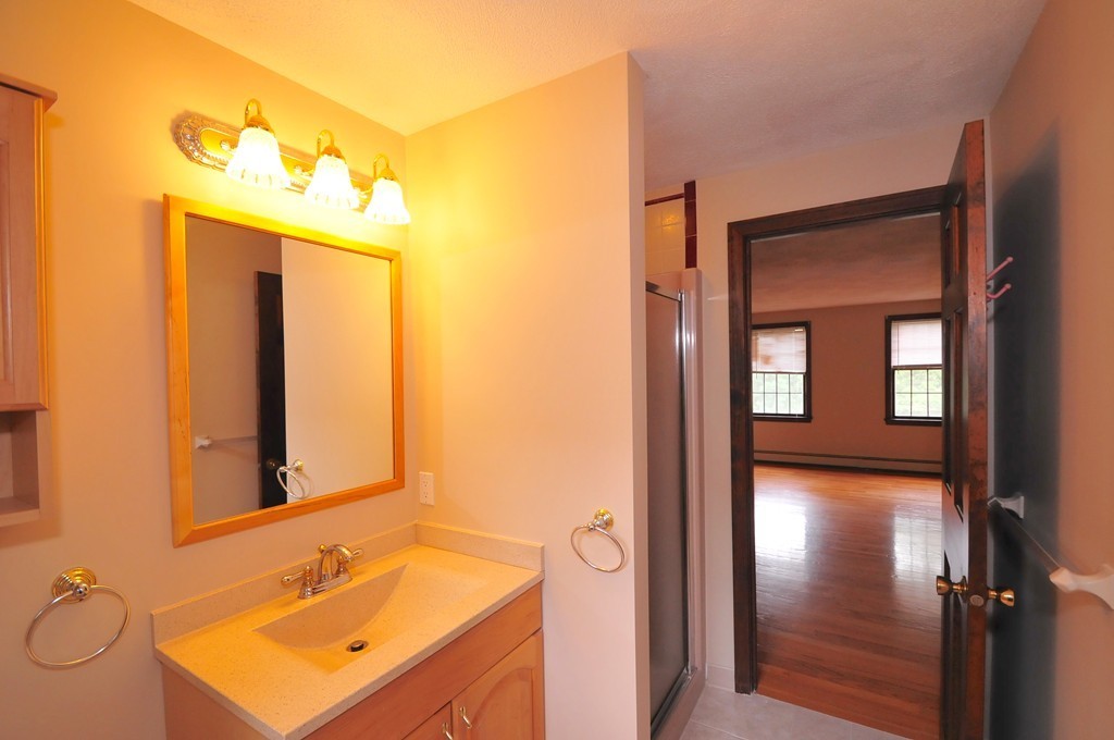 10 Deerfield Road Medway, MA 02053 - Photo 16 of 29 Gallery Image 16