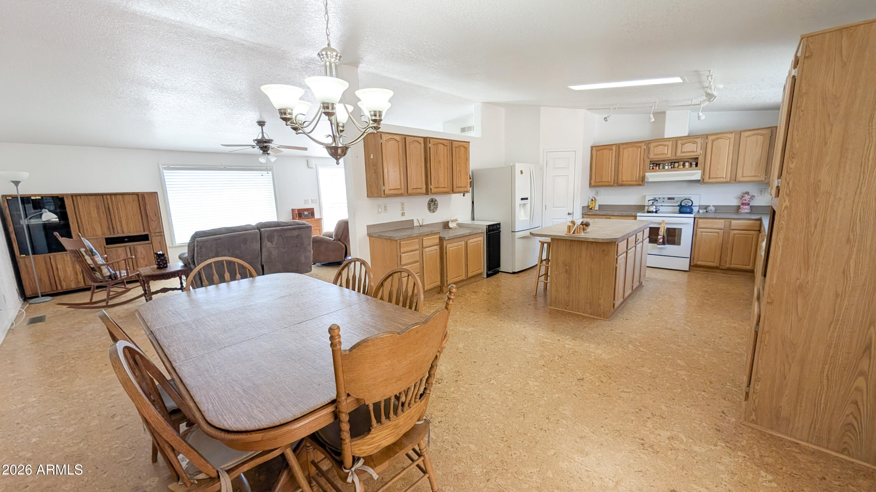 5800 Brittney Lane Rimrock, AZ 86335 - Photo 6 of 83 Kitchen (9)