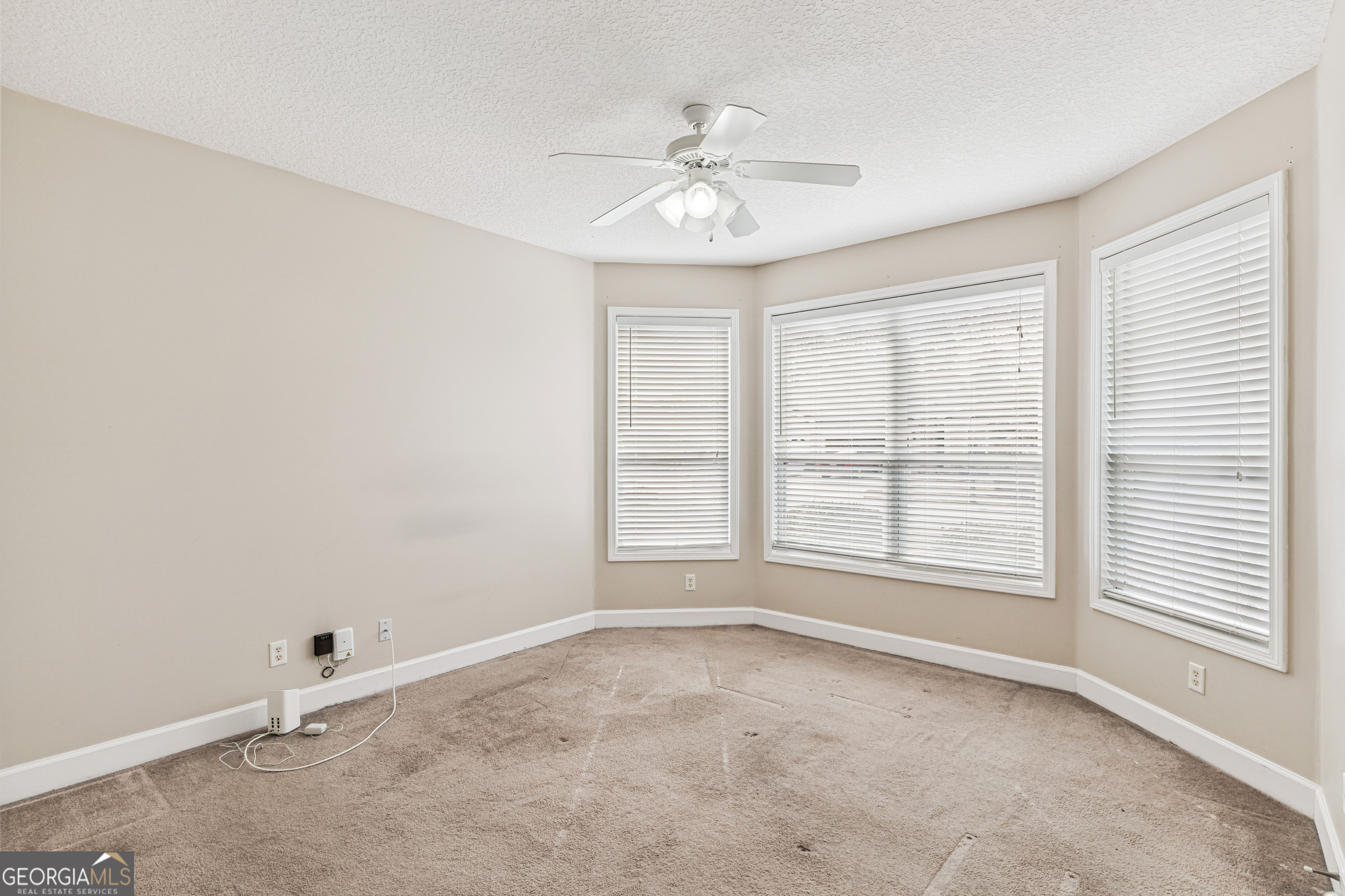 103 Meridian Drive Kingsland, GA 31548 - Photo 19 of 28 a view of an empty room with a window