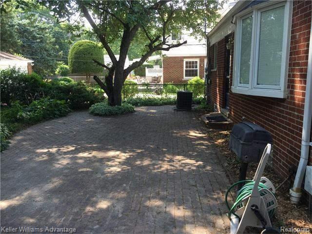 349 Ridgemont Road Grosse Pointe Farms, MI 48236 - Photo 33 of 33