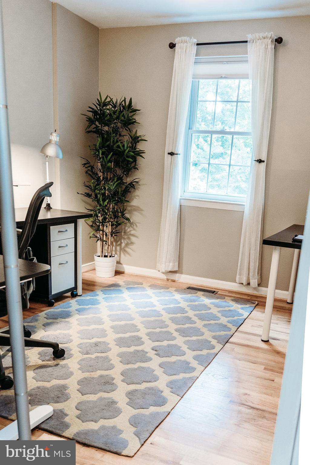 5528 Falmead Road Fairfax, VA 22032 - Photo 16 of 30 Bedroom