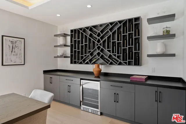 $4,195,000 | 2631 Castle Heights Place, Los Angeles, CA 90034