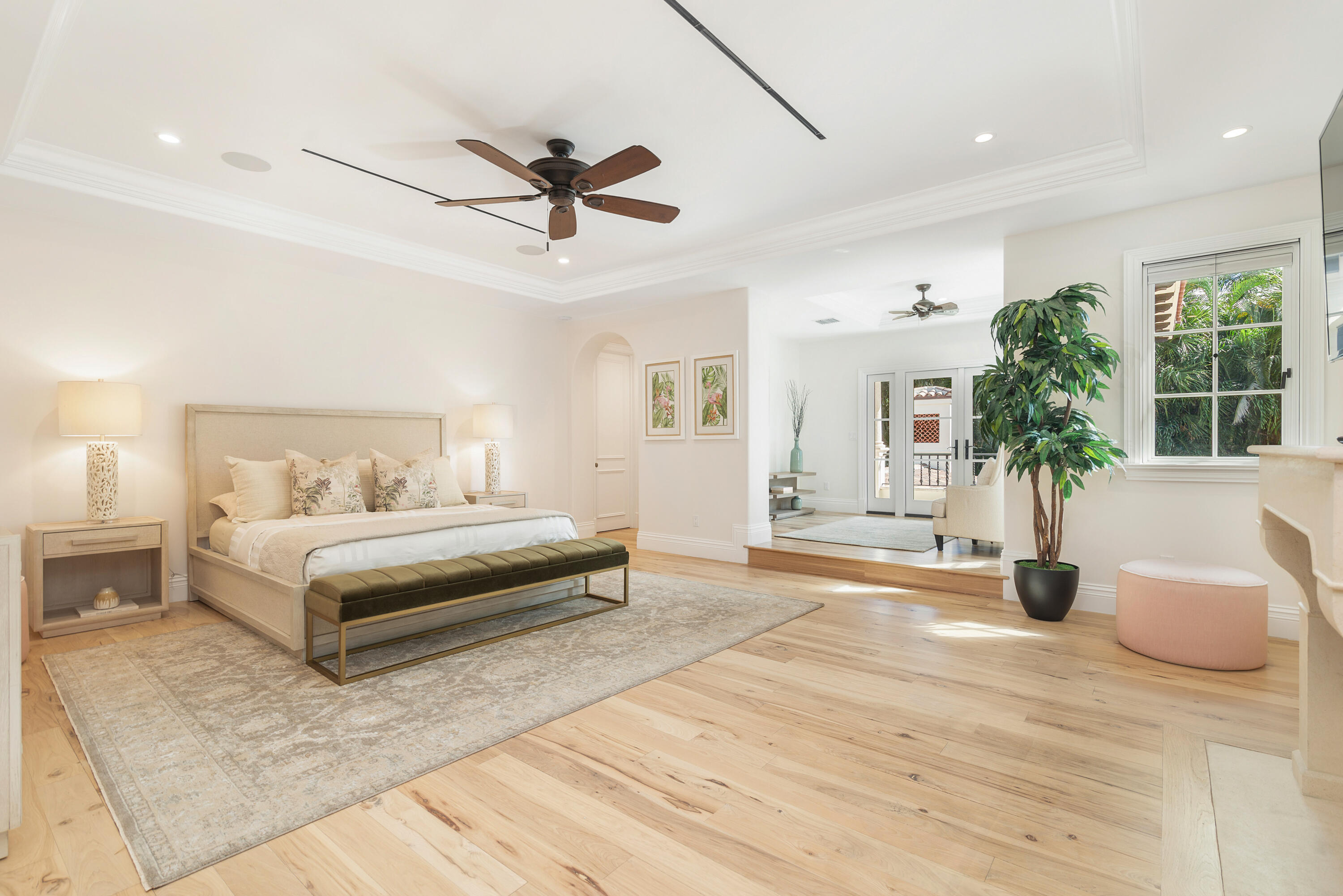 236 Via Las Brisas Palm Beach, FL 33480 - Photo 23 of 48 high-22