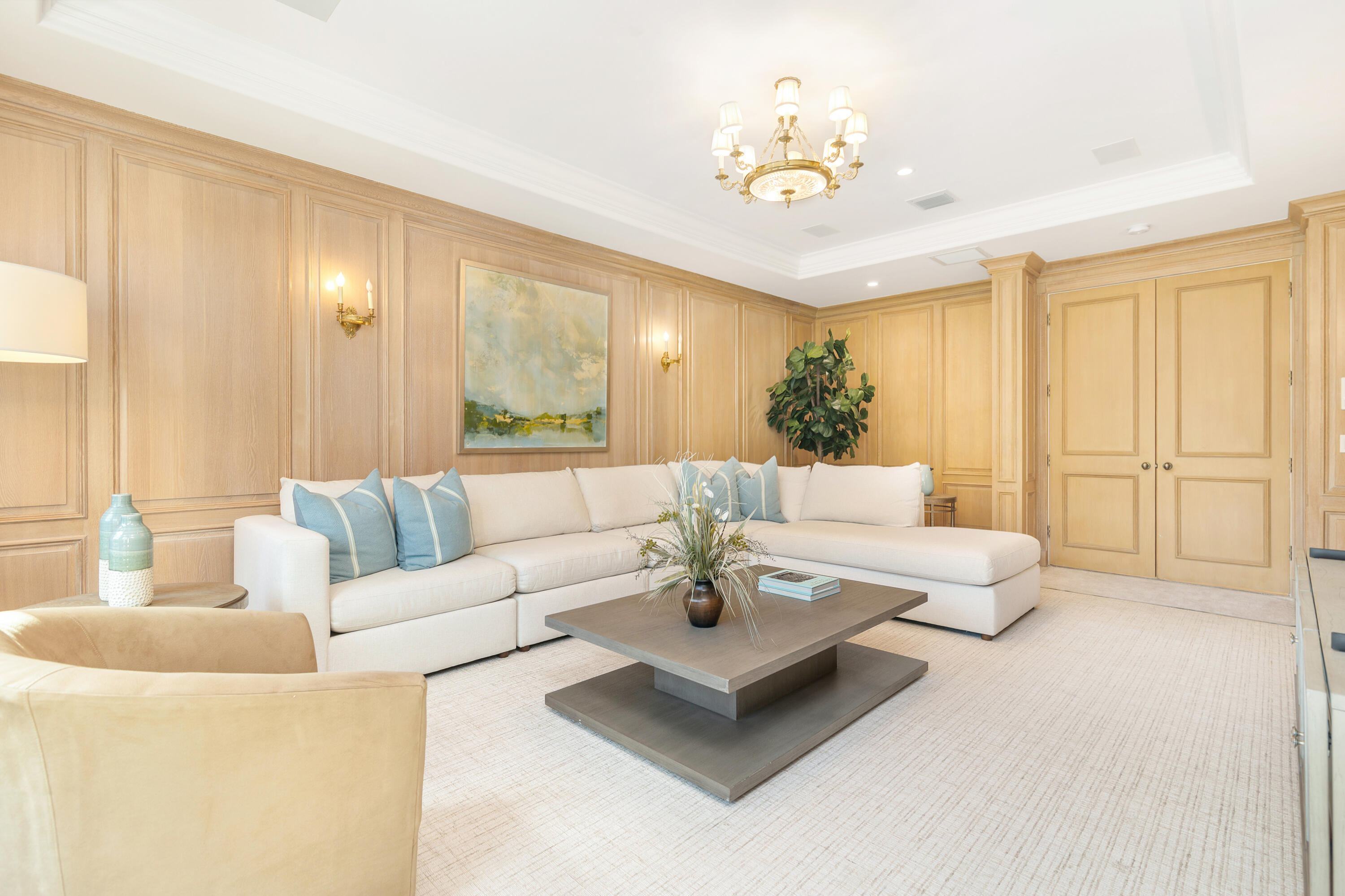 236 Via Las Brisas Palm Beach, FL 33480 - Photo 30 of 48 high-21