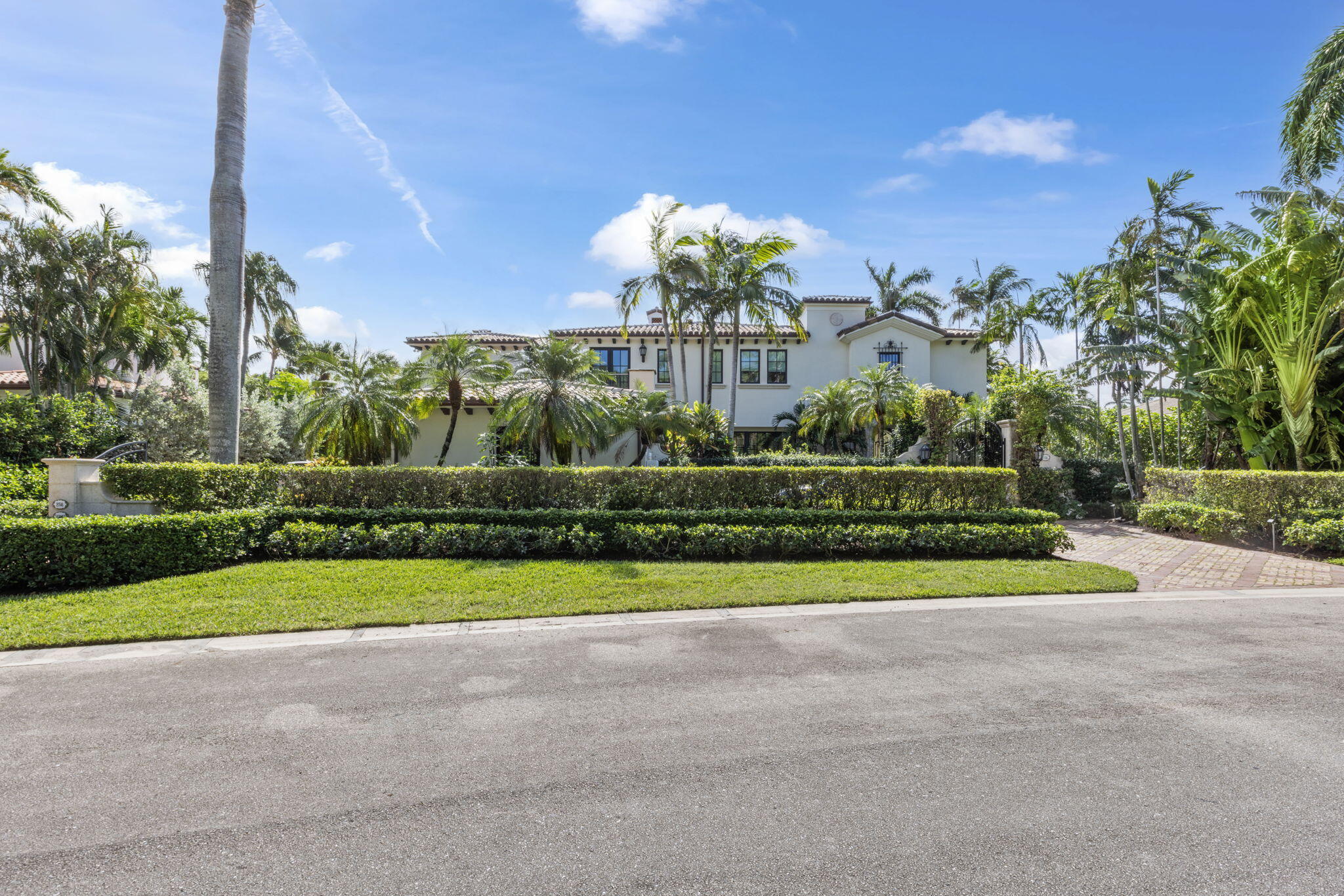 236 Via Las Brisas Palm Beach, FL 33480 - Photo 3 of 48 2-web-or-mls-ET6A7929