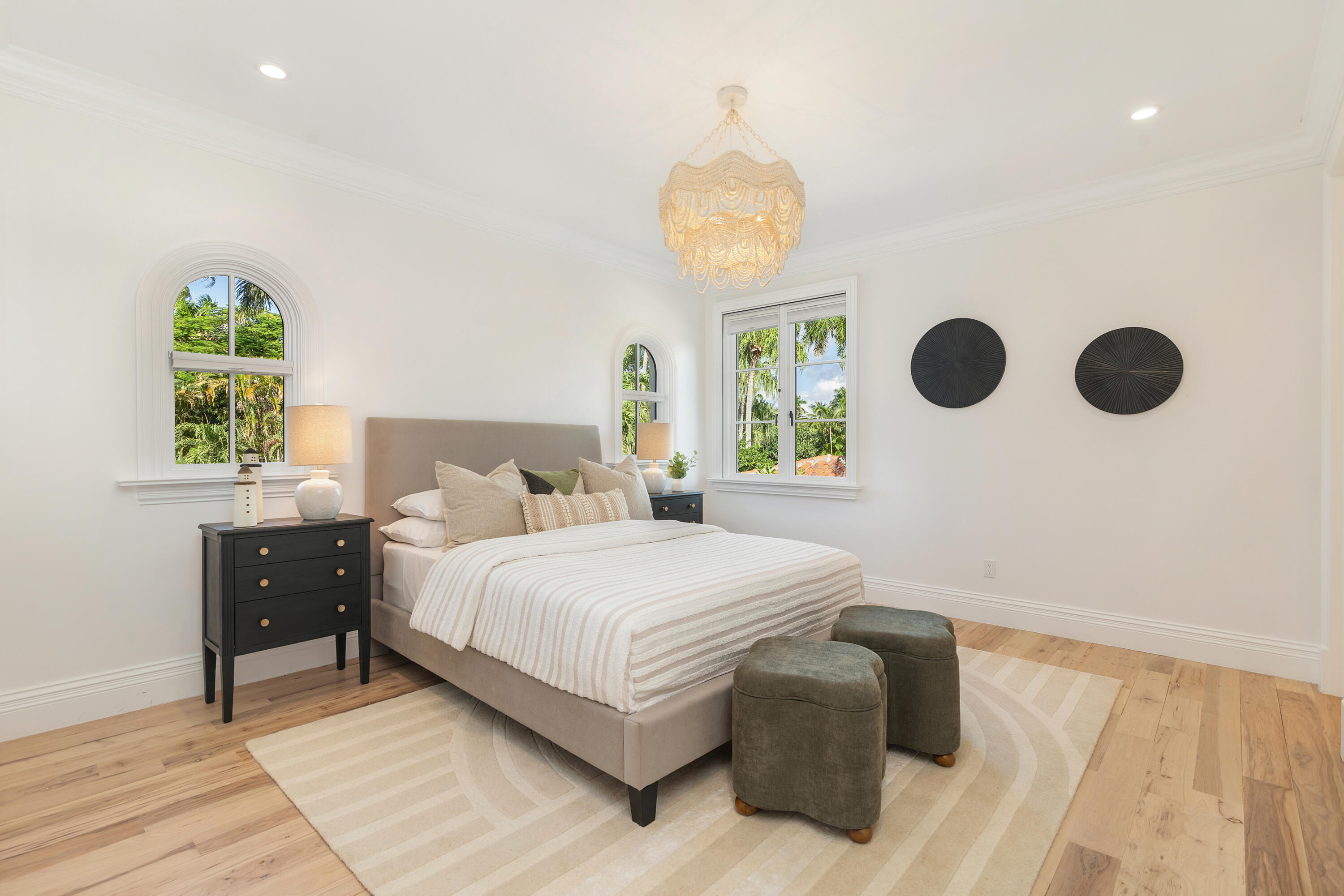 236 Via Las Brisas Palm Beach, FL 33480 - Photo 31 of 48 high-28