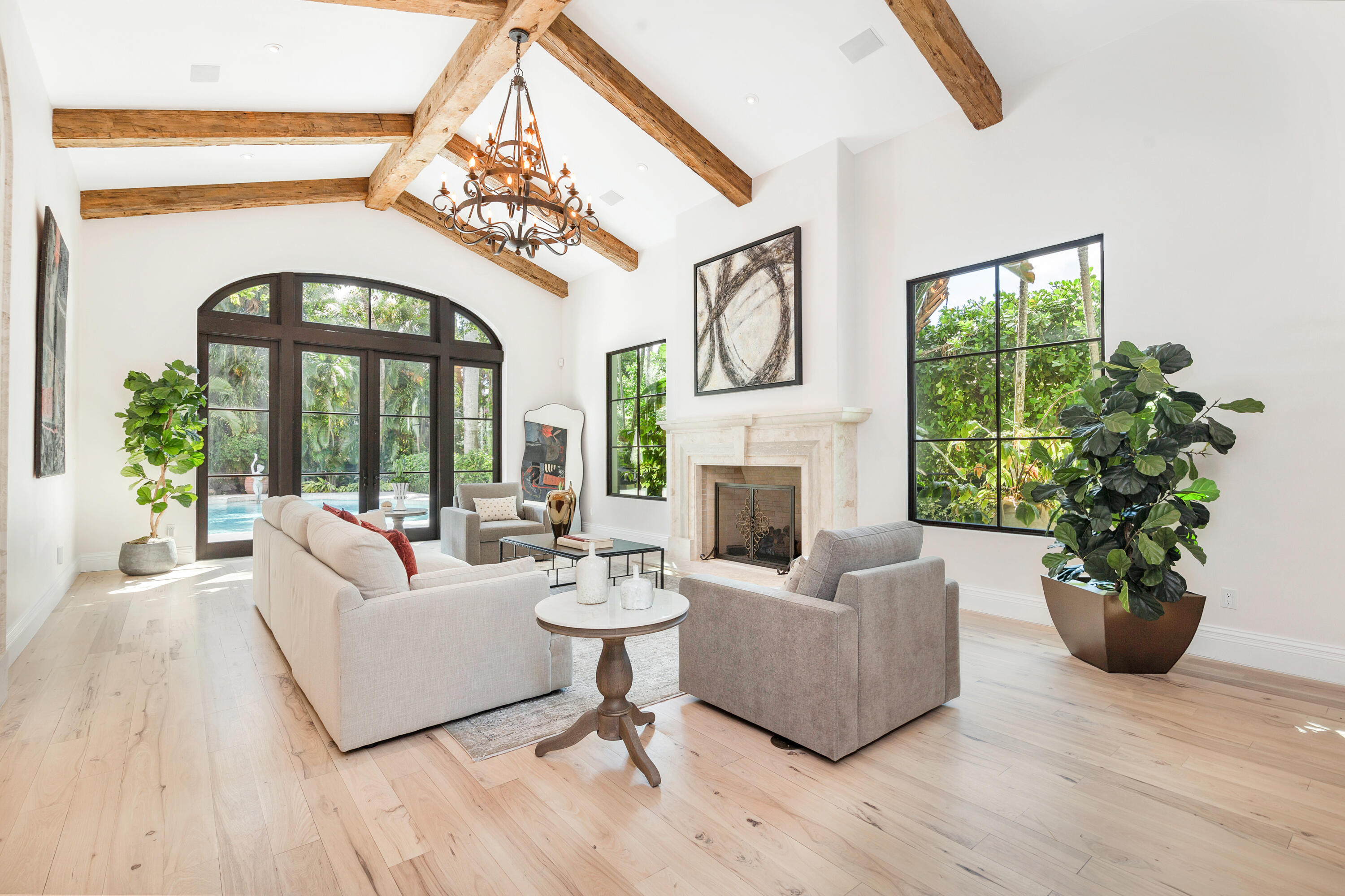 236 Via Las Brisas Palm Beach, FL 33480 - Photo 5 of 48 high-2