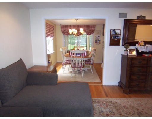 49 Mountain Road Burlington, MA 01803 - Photo 3 of 17 Gallery Image 3