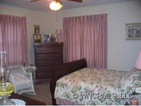 3184 Broad Street Clyde, NC 28721 - Photo 5 of 12 Gallery Image 5