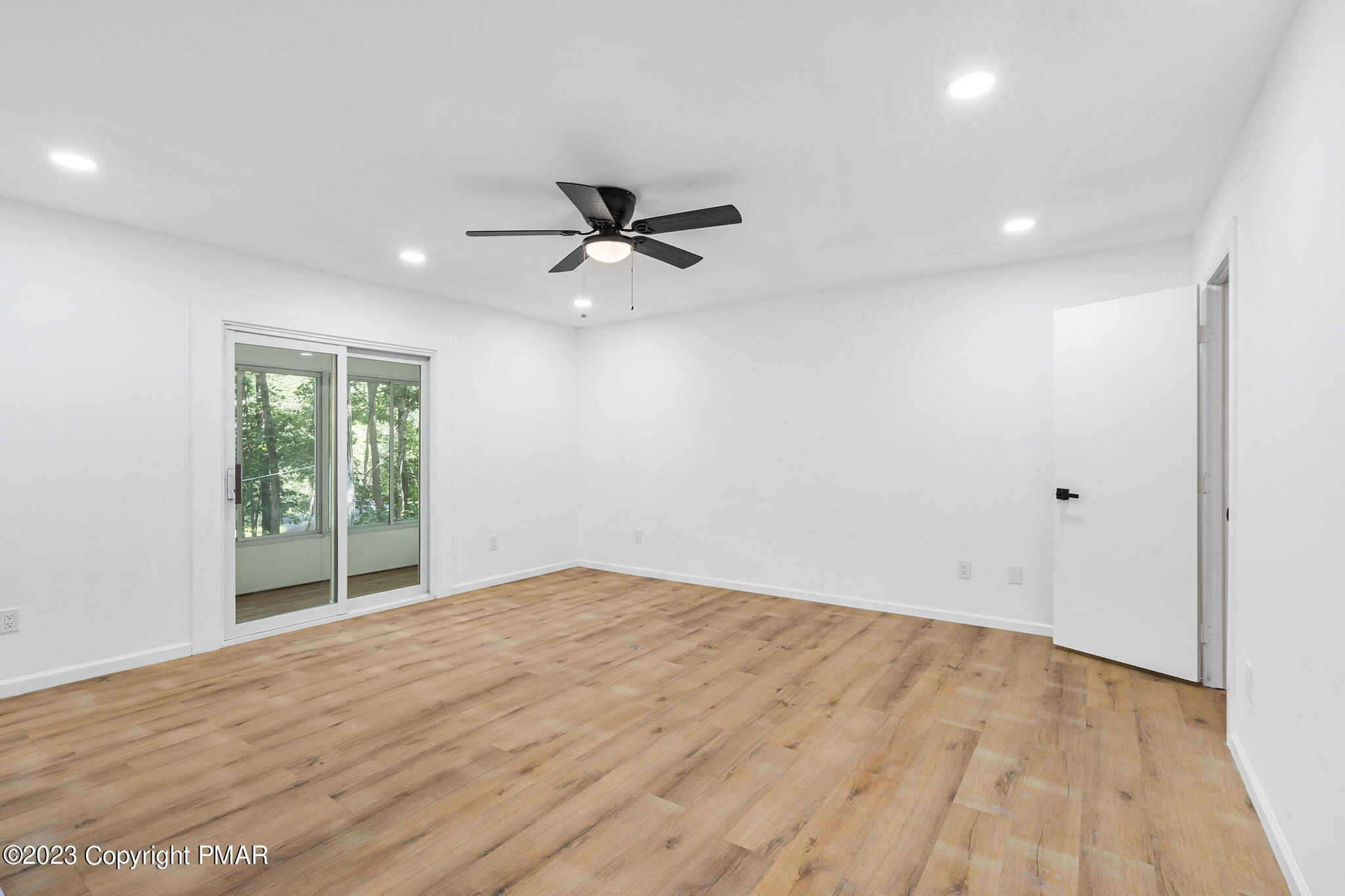 258 Kirkham Road Bushkill, PA 18324 - Photo 12 of 22 258 Kirkham Rd-Bushkill-PA-12