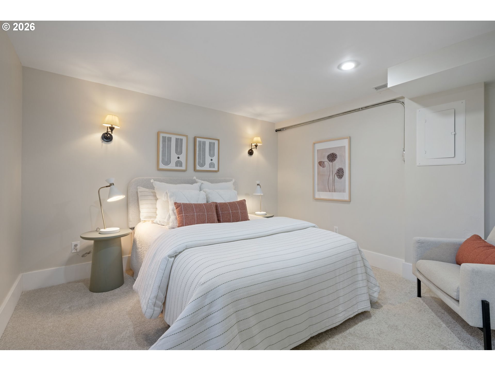 316 Northeast 44th Avenue Portland, OR 97213 - Photo 28 of 43 a bedroom with a bed and a couch