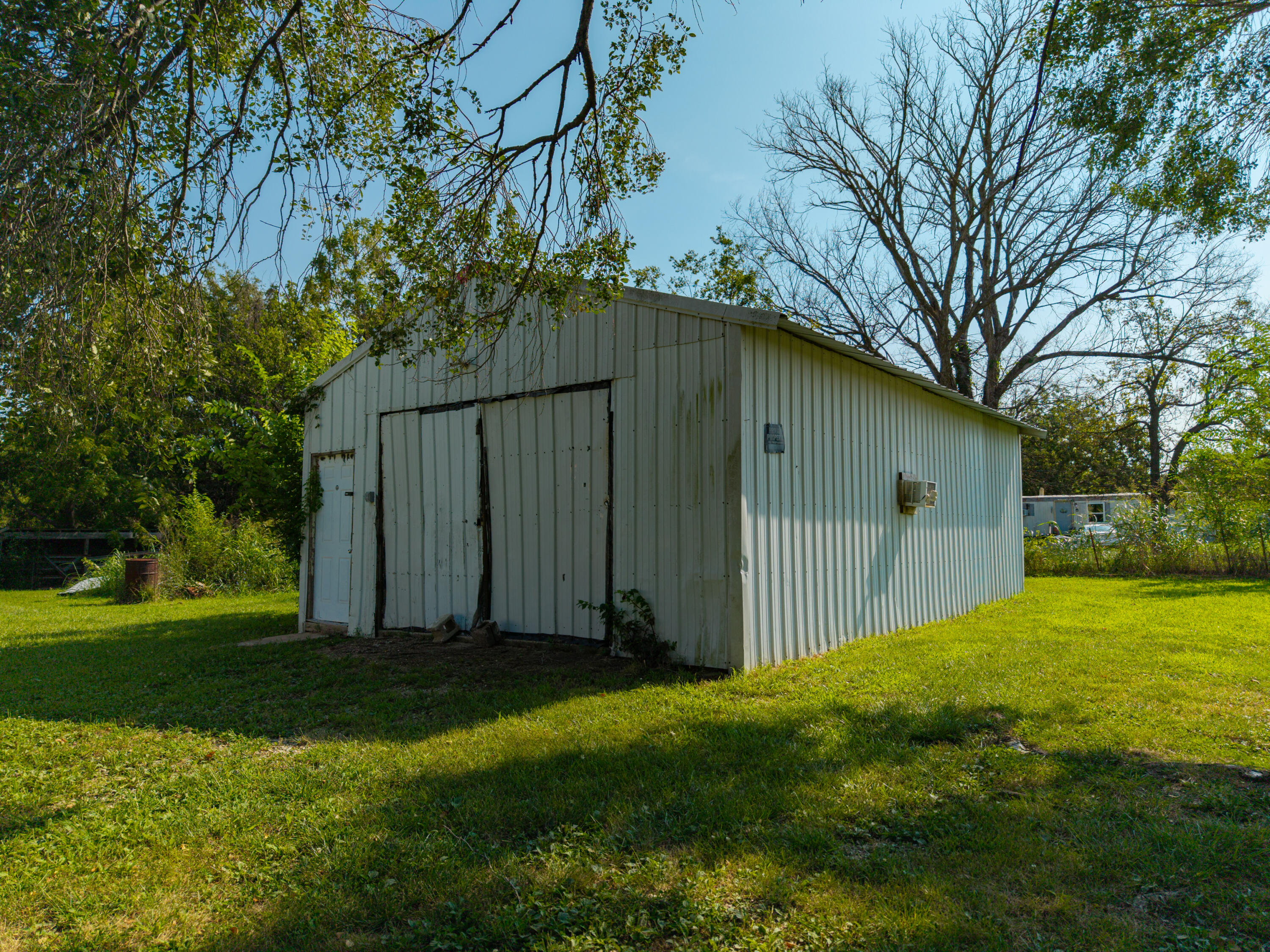 1909 East 505th Road Half Way, MO 65663 - Photo 10 of 46 1909 E 505th Rd-28
