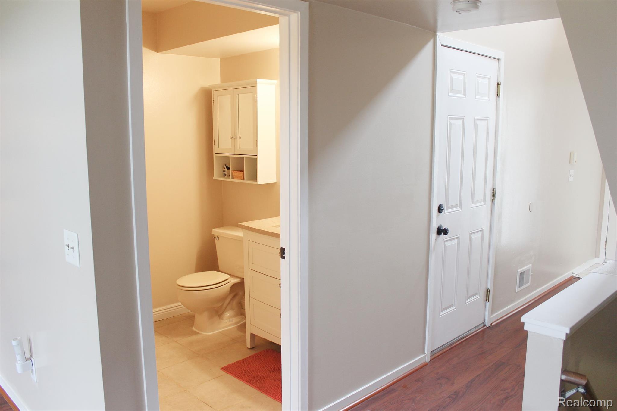 627 Ashley Circle East Rochester, MI 48307 - Photo 15 of 30 Gallery Image 15