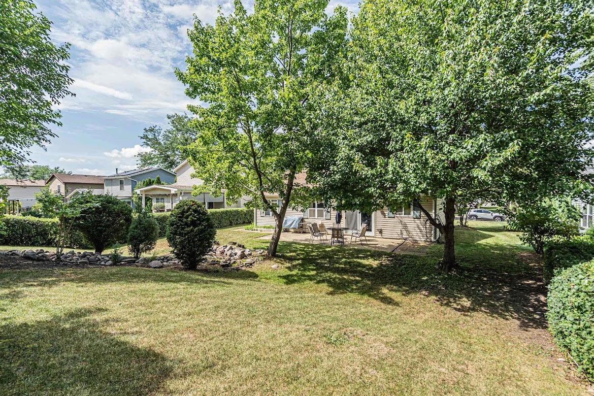 1438 Maple Ridge Court Carol Stream, IL 60188 - Photo 20 of 21