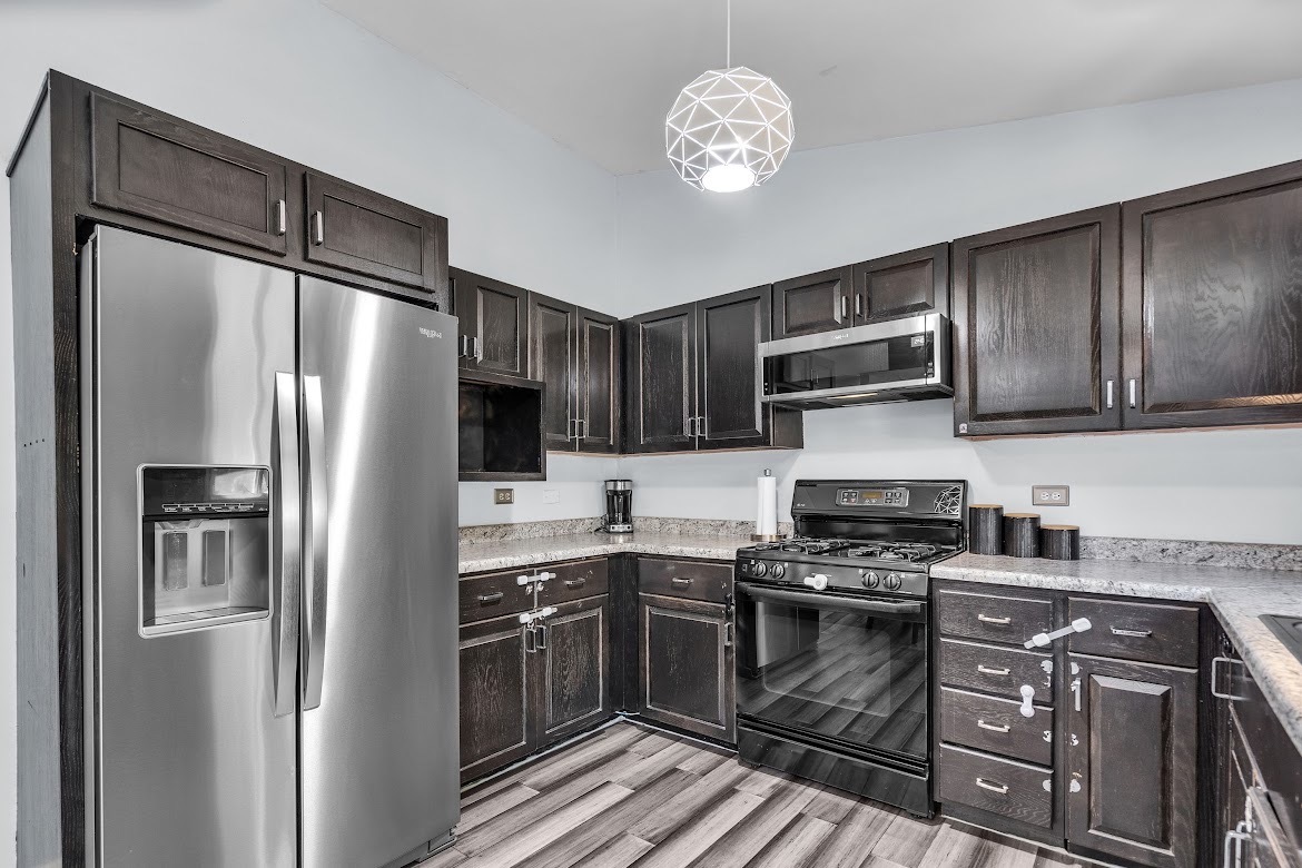 1438 Maple Ridge Court Carol Stream, IL 60188 - Photo 5 of 21