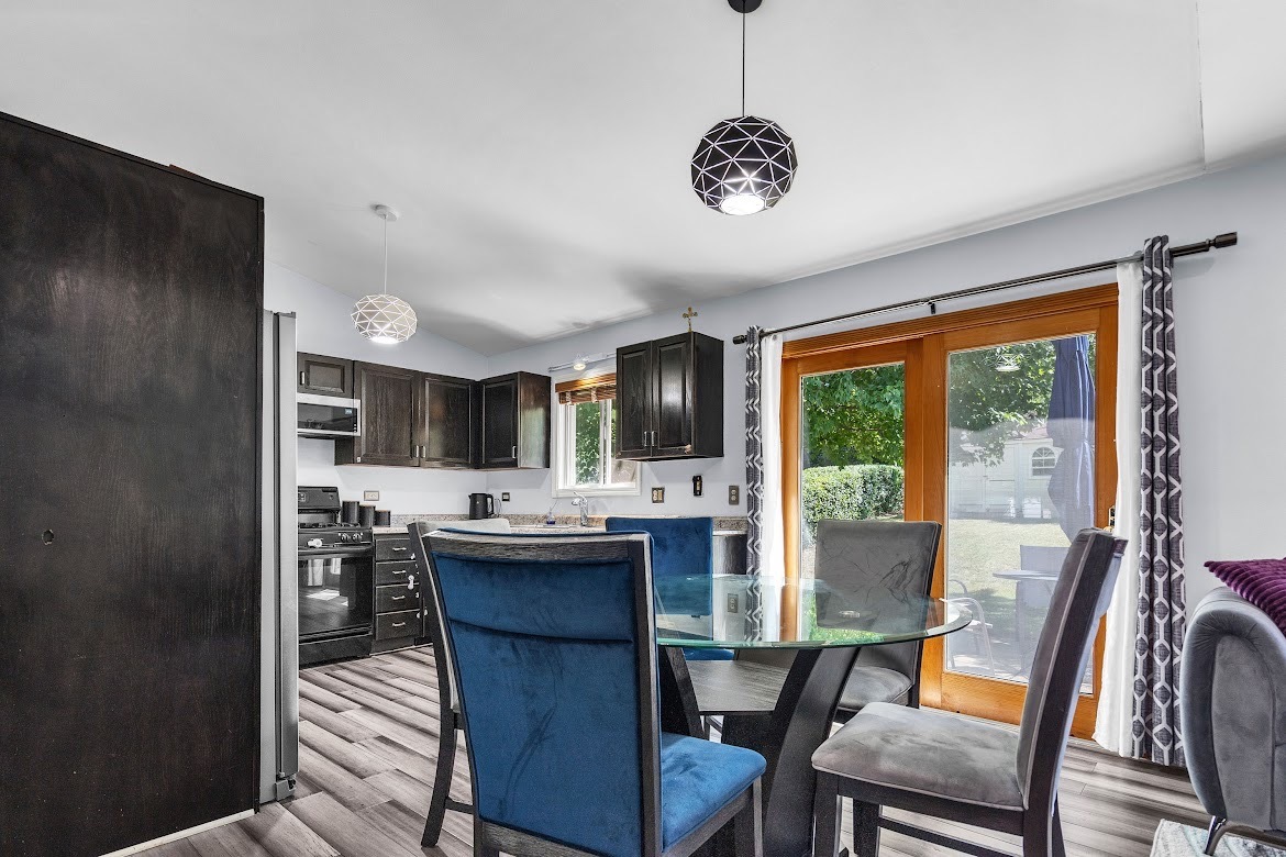 1438 Maple Ridge Court Carol Stream, IL 60188 - Photo 8 of 21