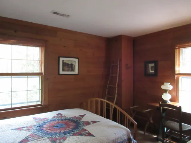 $2,000 | 10043 North Carolina Road, McClellanville, SC 29458