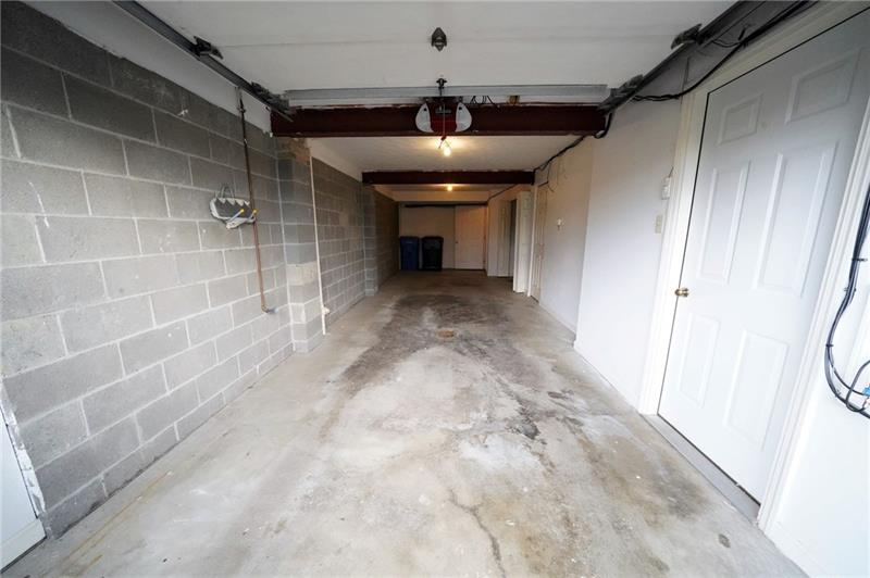 2325 Old Greentree Road Carnegie, PA 15106 - Photo 14 of 17 Gallery Image 14