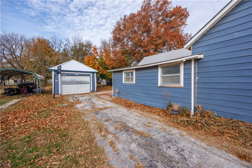 1607 North 8th Street Neodesha, KS 66757 - Photo 24 of 37