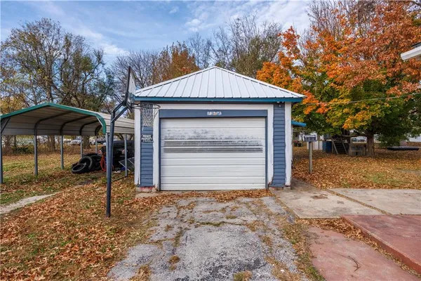 $39,999 | 1607 North 8th Street, Neodesha, KS 66757