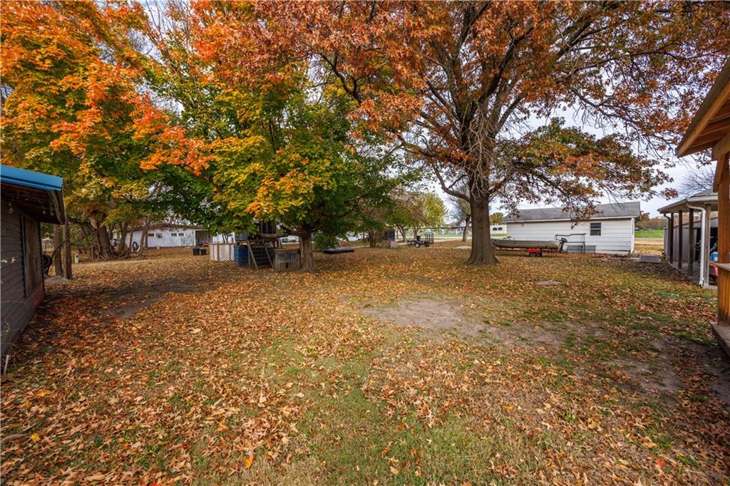 1607 North 8th Street Neodesha, KS 66757 - Photo 27 of 37