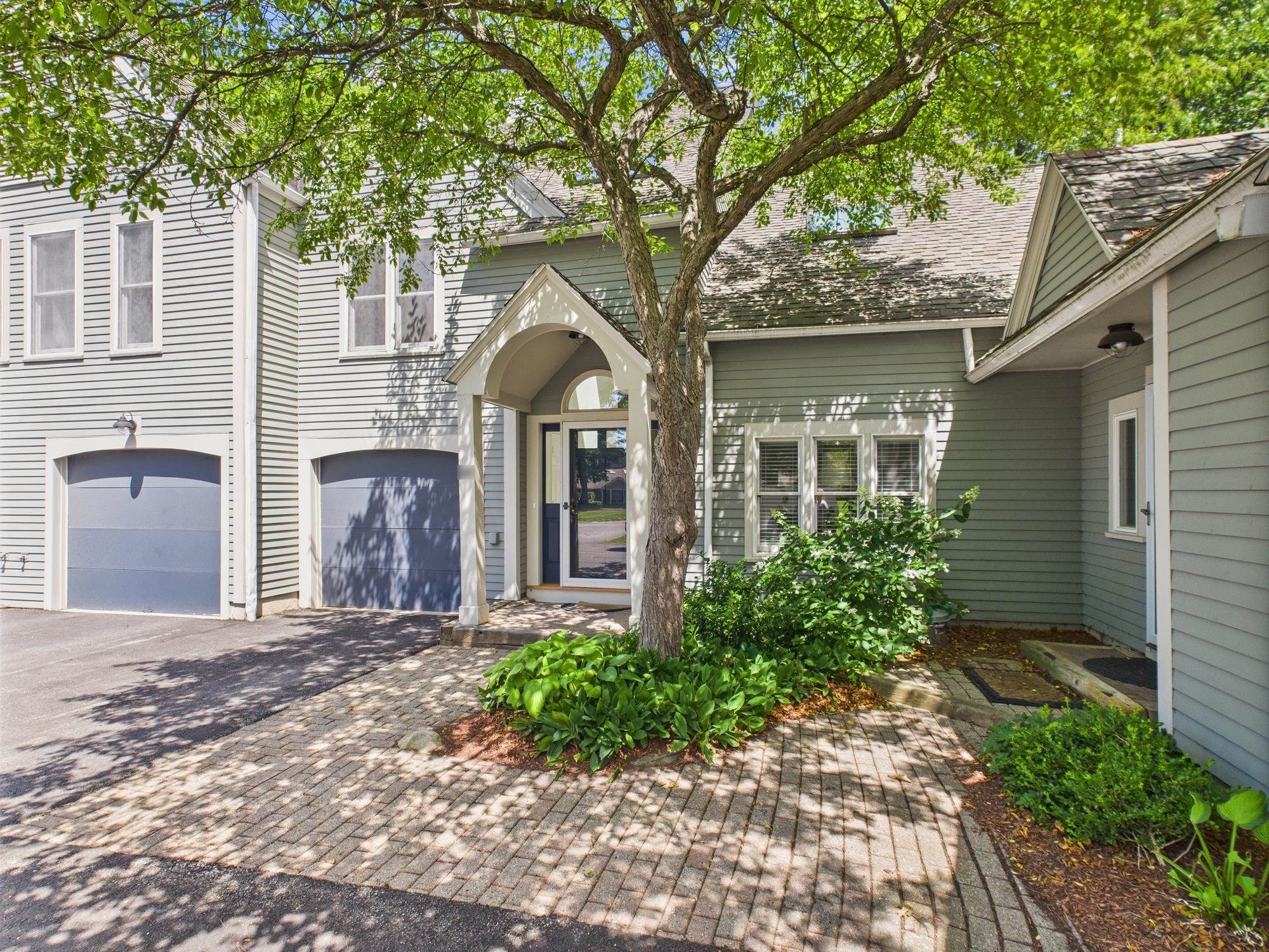 49 Hawthorne Village Road, Unit 367 Nashua, NH 03062 - Photo 2 of 54 Gallery Image 2