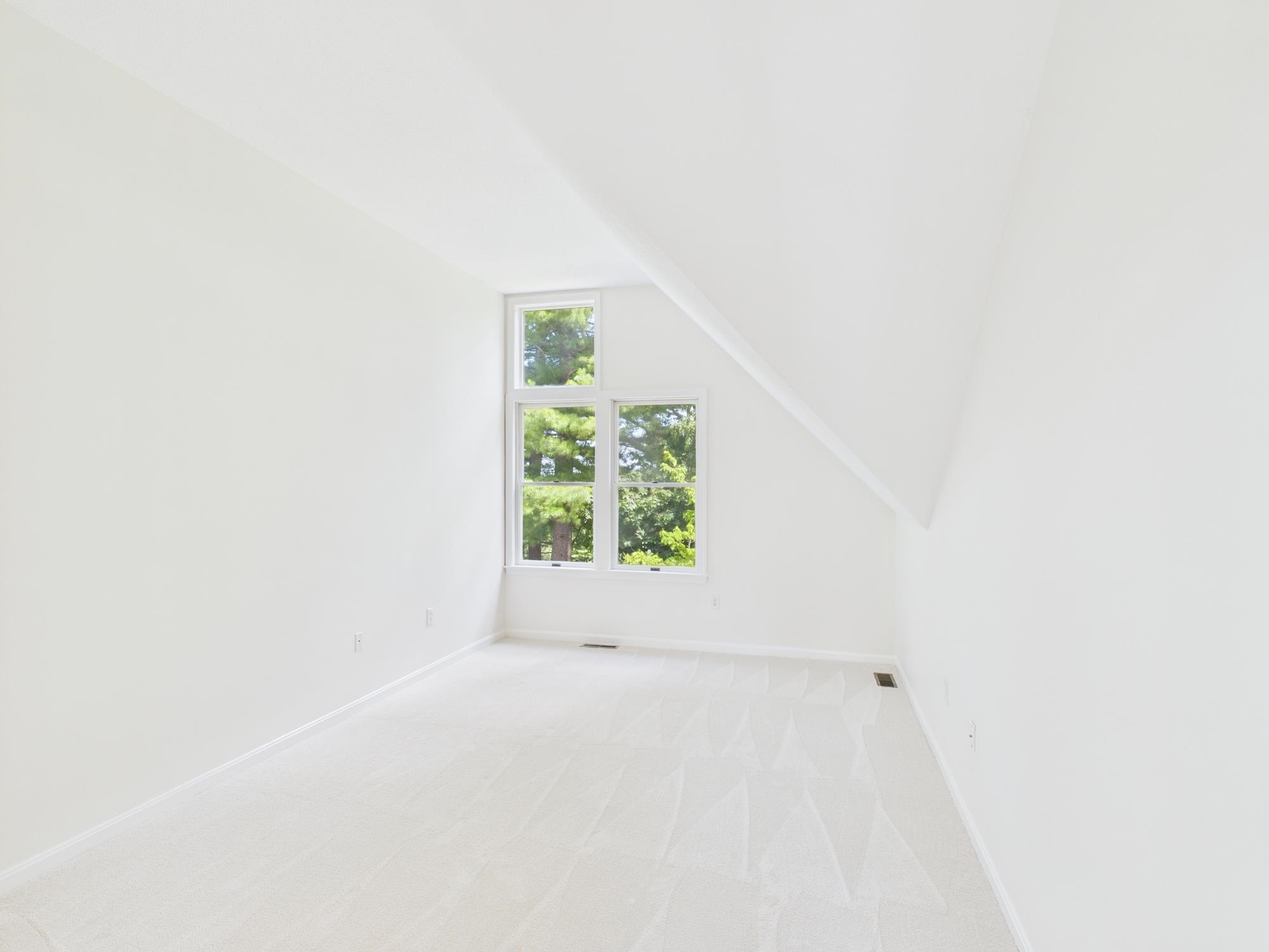 49 Hawthorne Village Road, Unit 367 Nashua, NH 03062 - Photo 25 of 54 Gallery Image 25