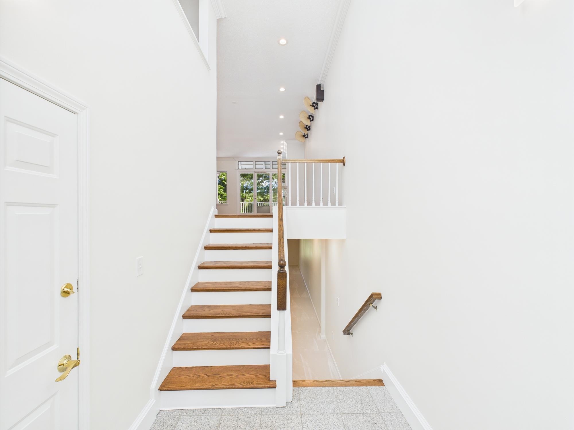 49 Hawthorne Village Road, Unit 367 Nashua, NH 03062 - Photo 5 of 54 Gallery Image 5