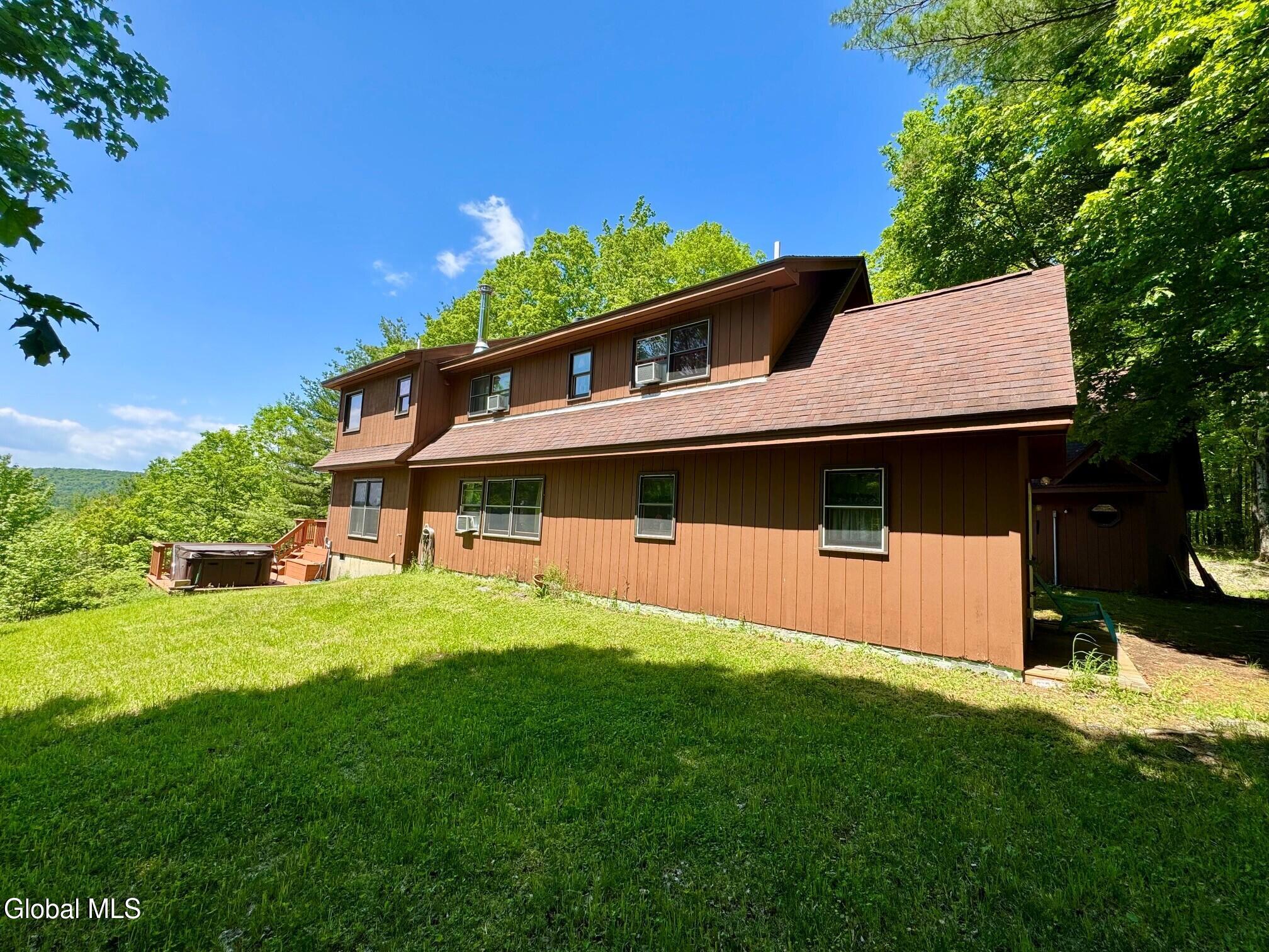 17 Ridgecrest Way Whitehall, NY 12887 - Photo 3 of 56 Doug 10