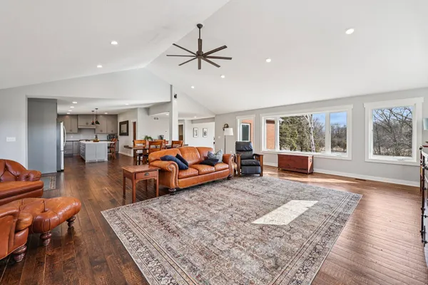 $699,999 | 3375 County Road 90, Maple Plain, MN 55359