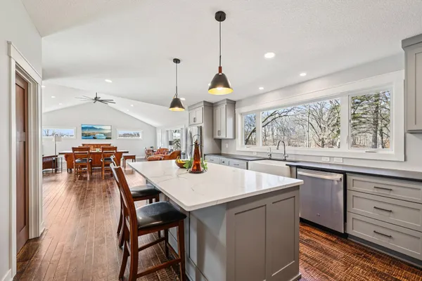 $679,000 | 3375 County Road 90, Maple Plain, MN 55359