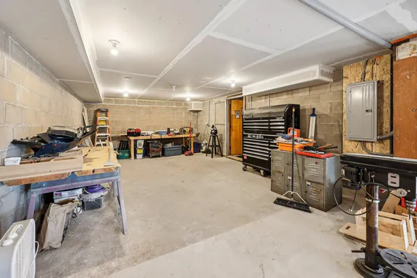 $679,000 | 3375 County Road 90, Maple Plain, MN 55359