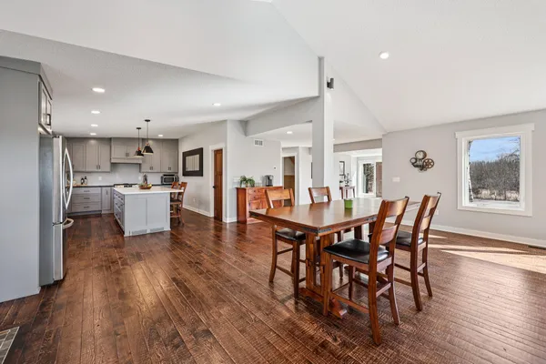 $679,000 | 3375 County Road 90, Maple Plain, MN 55359