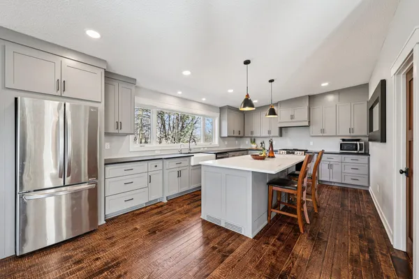 $679,000 | 3375 County Road 90, Maple Plain, MN 55359