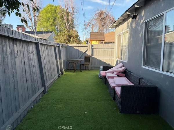 $2,350 | 12610 Martha Street, Unit 2, Valley Village, CA 91607