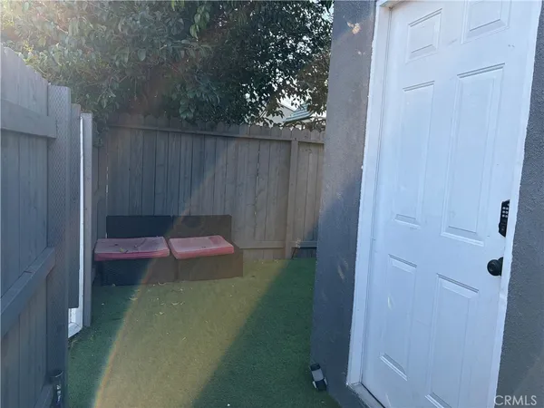 $2,350 | 12610 Martha Street, Unit 2, Valley Village, CA 91607