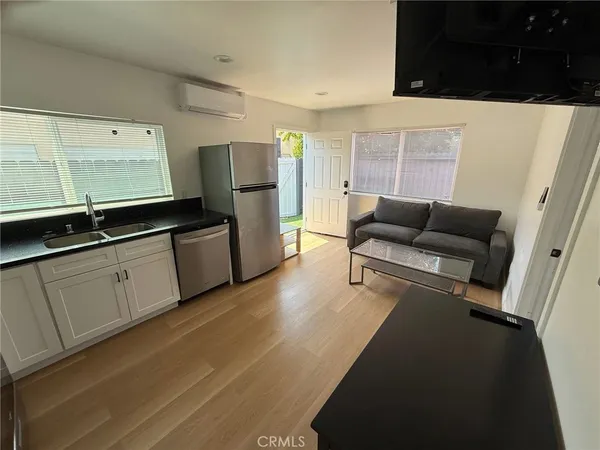 $2,350 | 12610 Martha Street, Unit 2, Valley Village, CA 91607