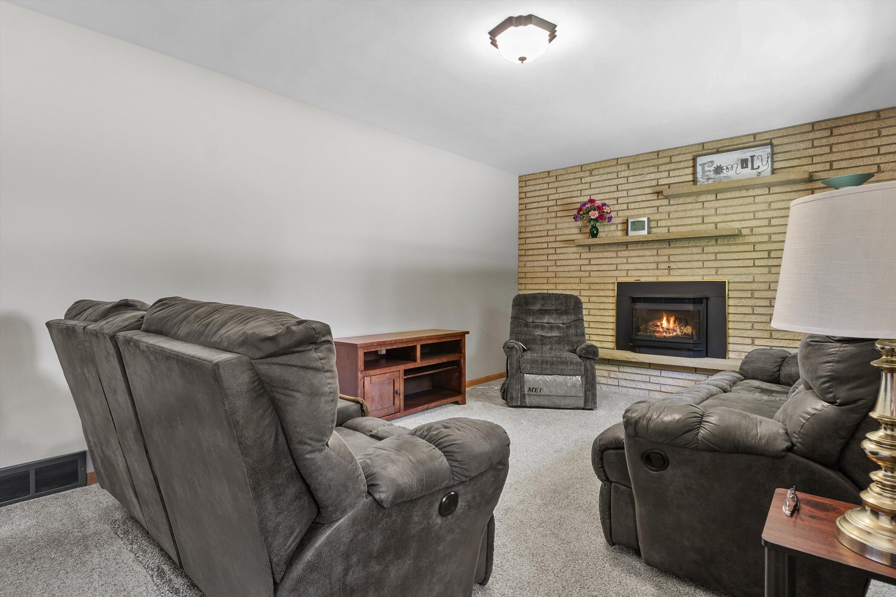 3801 Charles Street Racine, WI 53402 - Photo 2 of 28 08-E6A9293