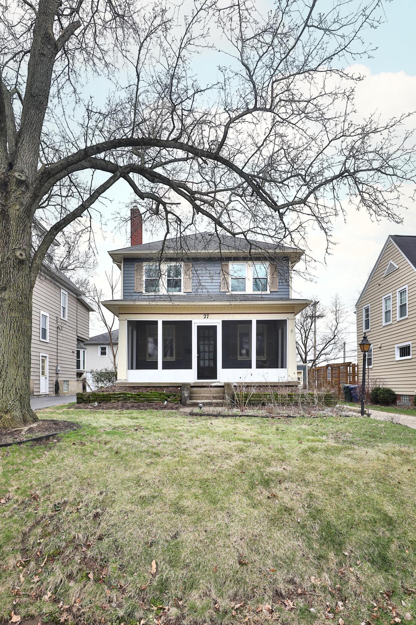 27 East Dunedin Road Columbus, OH 43214 - Photo 3 of 52 Front