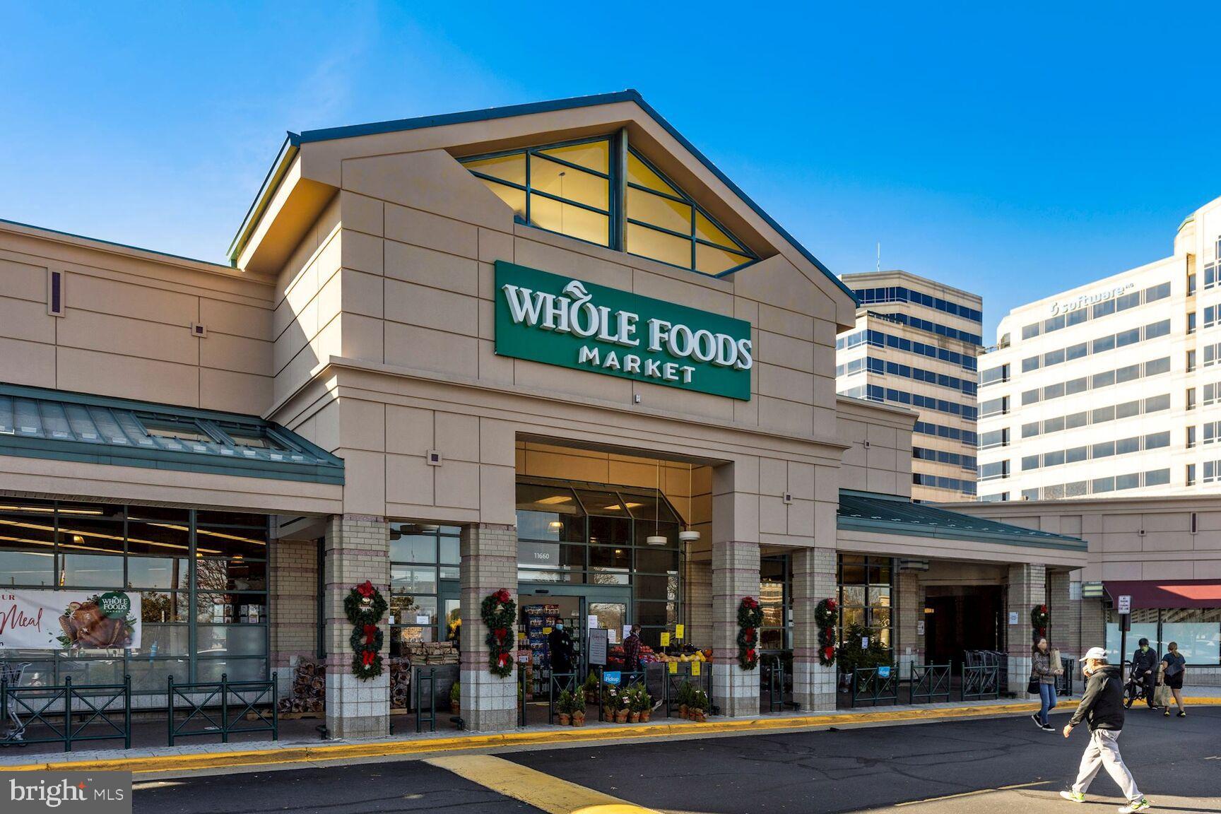 2208 Castle Rock Square, Unit 2B Reston, VA 20191 - Photo 31 of 51 a view of street with shops