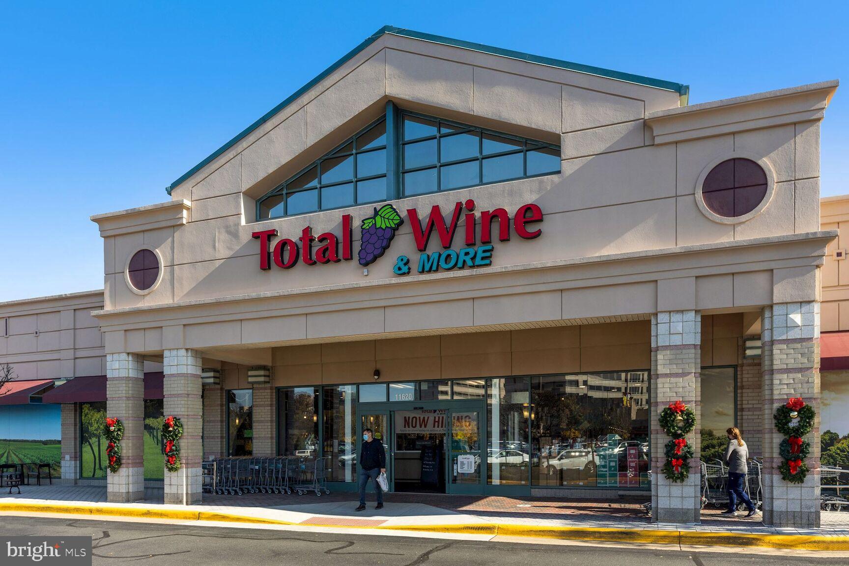 2208 Castle Rock Square, Unit 2B Reston, VA 20191 - Photo 32 of 51 a view of a food mall next to a road