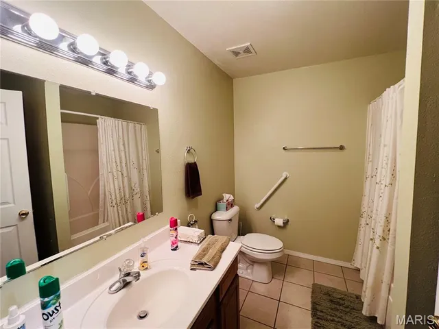 $275,000 | 310 West Howard Drive, Puxico, MO 63960