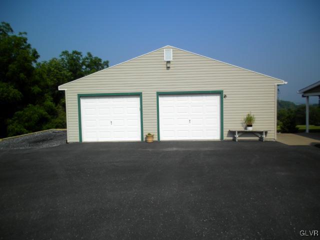 2227 Ranch Road Slatington, PA 18080 - Photo 3 of 34 Gallery Image 3