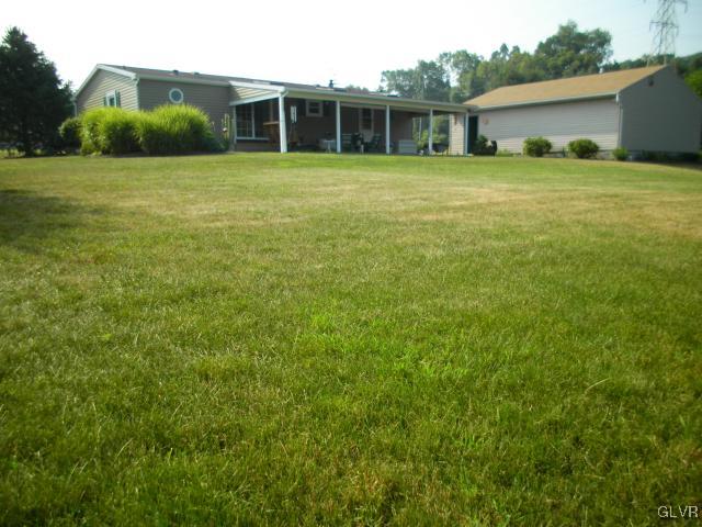 2227 Ranch Road Slatington, PA 18080 - Photo 4 of 34 Gallery Image 4