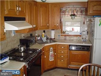 54 Barren Road Newtown Square, PA 19073 - Photo 3 of 8