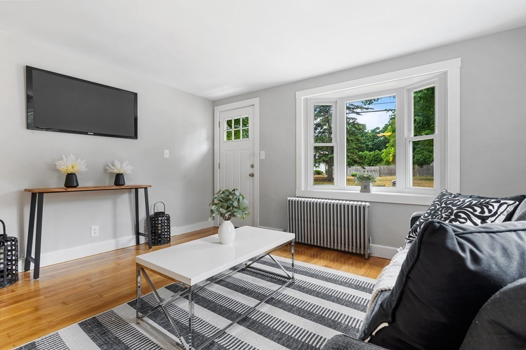 6 Gowing Road Wilmington, MA 01887 - Photo 2 of 23 Gallery Image 2