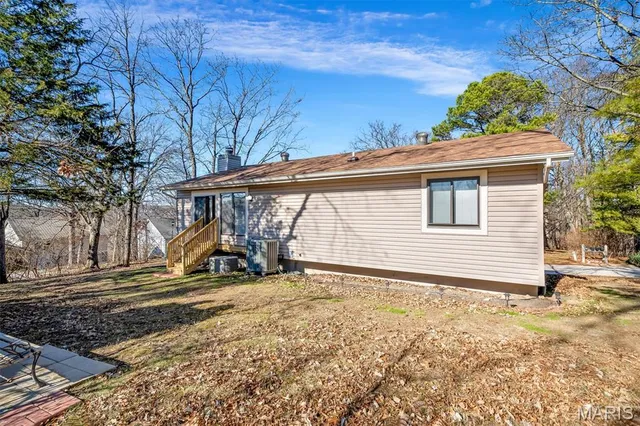 $299,900 | 203 Walden Drive, Eureka, MO 63025