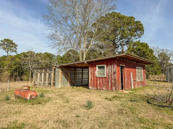 $621,600 | 1 Fm 328, Huntington, TX 75949