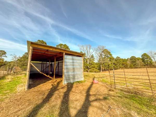 $621,600 | 1 Fm 328, Huntington, TX 75949